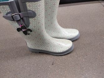 BLAZIN ROX SIZE 11 RAIN WINTER BOOTS