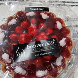 Bears Creek Strawberry Pie Soy Candle 