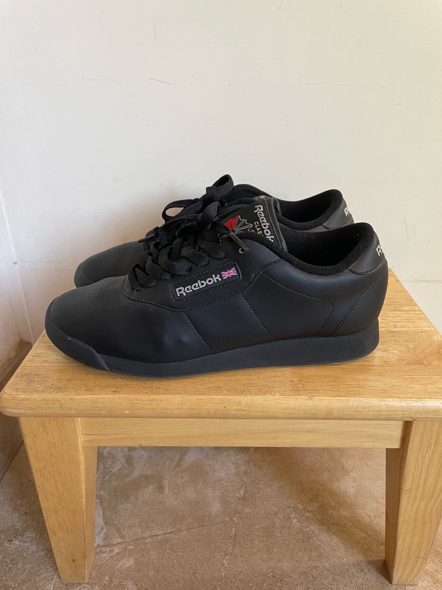 Women’s Reebok princess shoes