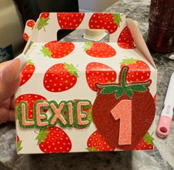 Customize party boxes& decorations
