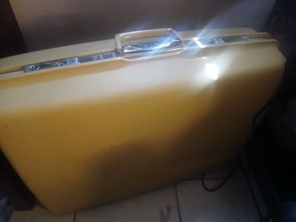 Large hardshell vintage Samsonite luggage