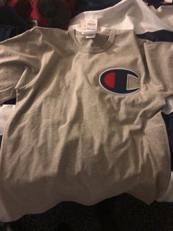 Men’s medium champion tee