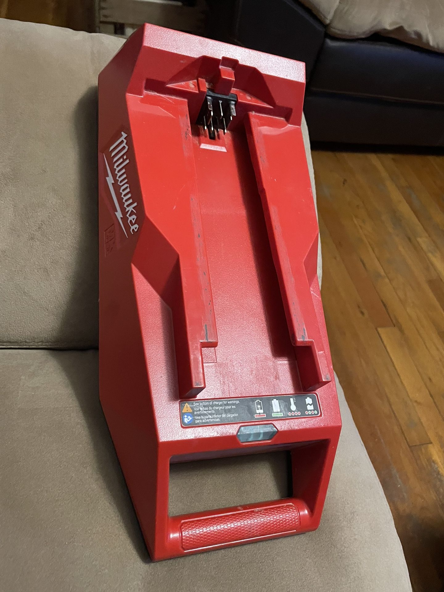 Milwaukee Mx Lithium Charger 35 Dollars