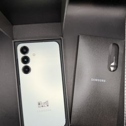 Samsung S25 Unlocked NEW