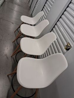 4 Vintage style chairs