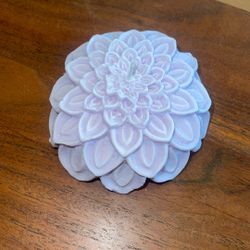 Lotus Candle- Lavender Suds