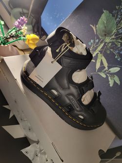 New DR. Martens SUICOKE