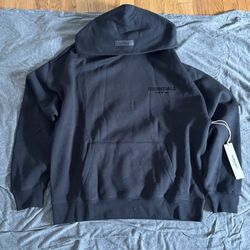 JET BLACK ESSENTIALS SIZE M BRAND NEW WITH TAGS 
