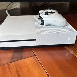 White Xbox One S