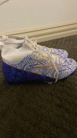 Soccer cleats