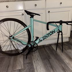 Aventon mataro 49cm frame