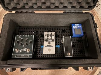Bass Pedal Board Set-Up with Pedals