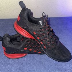 Shoes Puma Size 9.5 Like New Condition 
