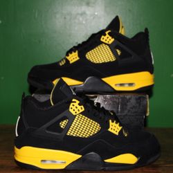Jordan 4 Thunder Size 9