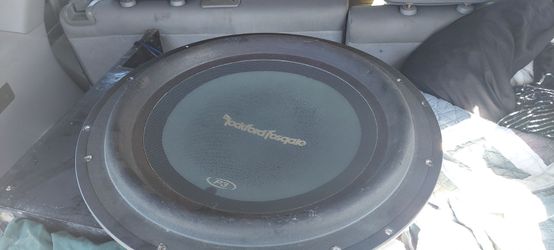 Rockford fosgate P3 15" dual 4 ohm