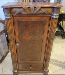 Swivel Bar Liquor Cabinet