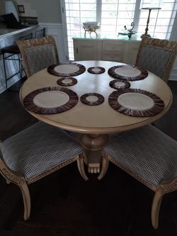 4 Place Mats & 4 Coasters  ( From Z-Gallery)