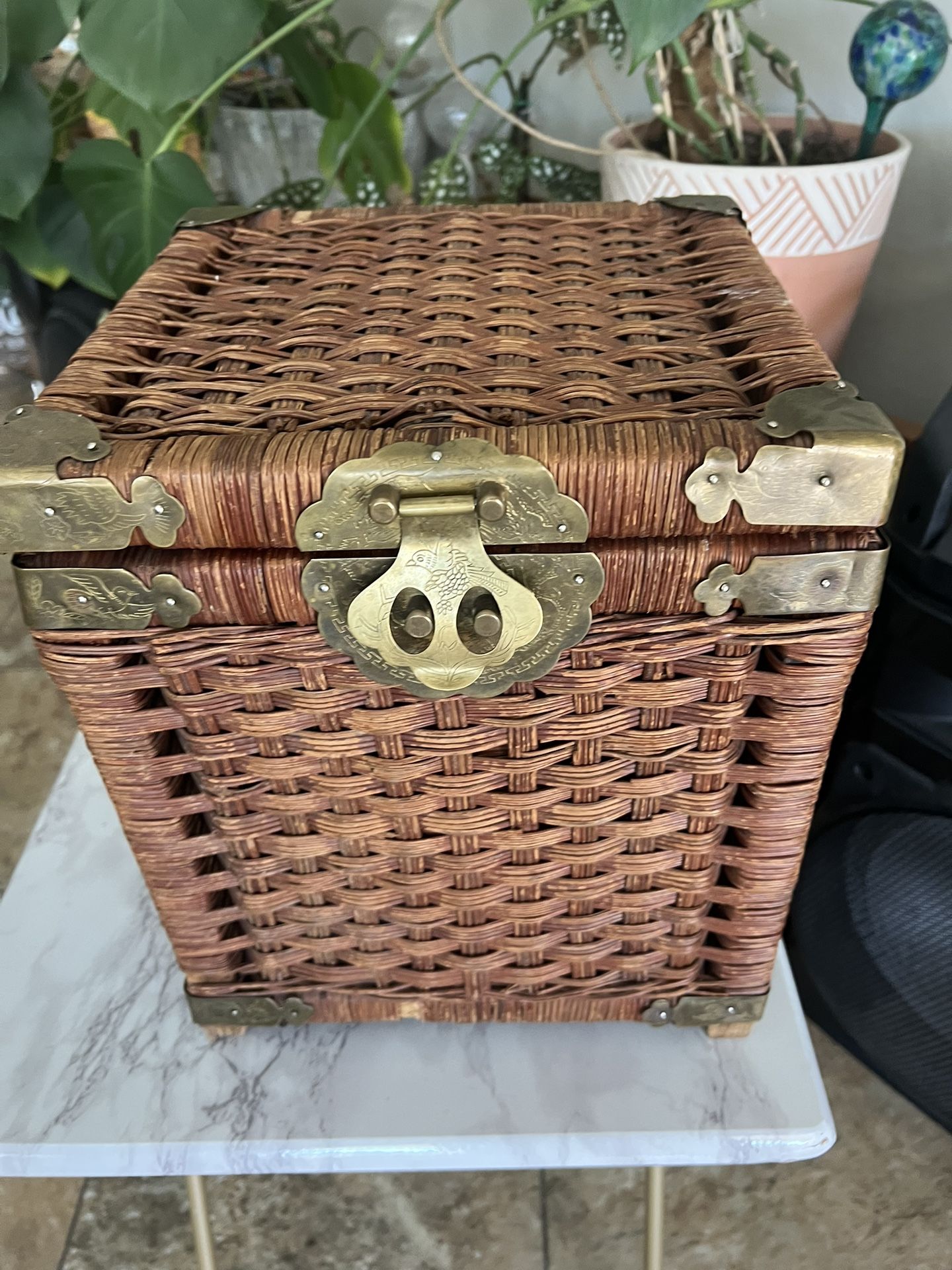 Vtg Wicker Rattan Square Brass Box12x14