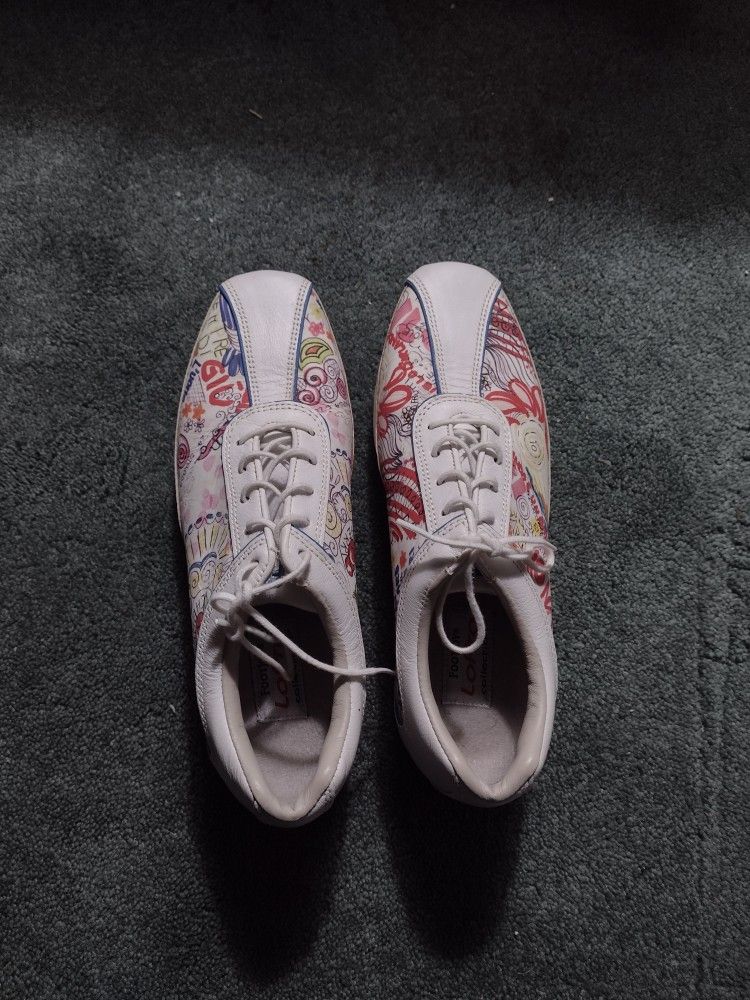 Shoes Golf  Women's Size 6.5.  Cool Graffiti Design.  New Never Worn.  Cash Porch Pickup Redmond.