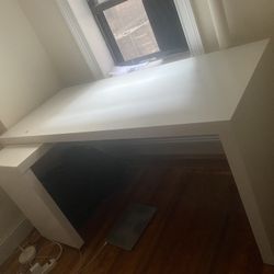 IKEA Malm Desk 