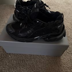 balenciaga runners size 13