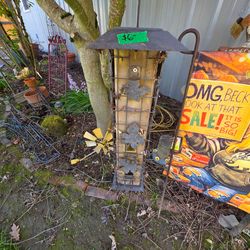 Yard and garden items $5 - $10