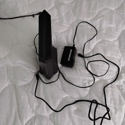 Netgear C7000v2 AC1900 WiFi Cable Modem & Router 2 In 1