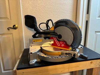 Dewalt 10” Compound Miter Saw