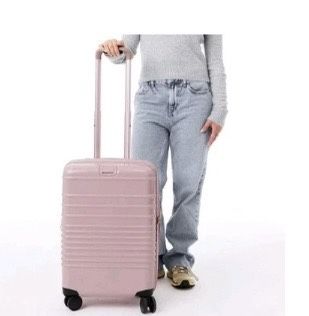 BEIS The Carry-On Roller