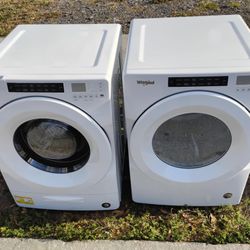 Whirlpool Washer and Dryer Set