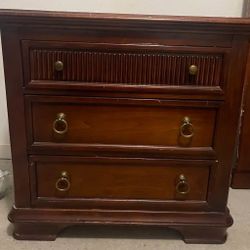 Hardwood Queen Size Bedroom Set