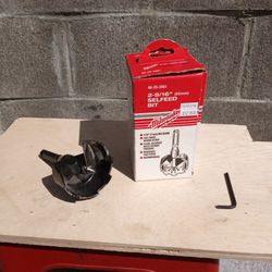 Milwaukee, 2 9/16 Selfeeding Bit