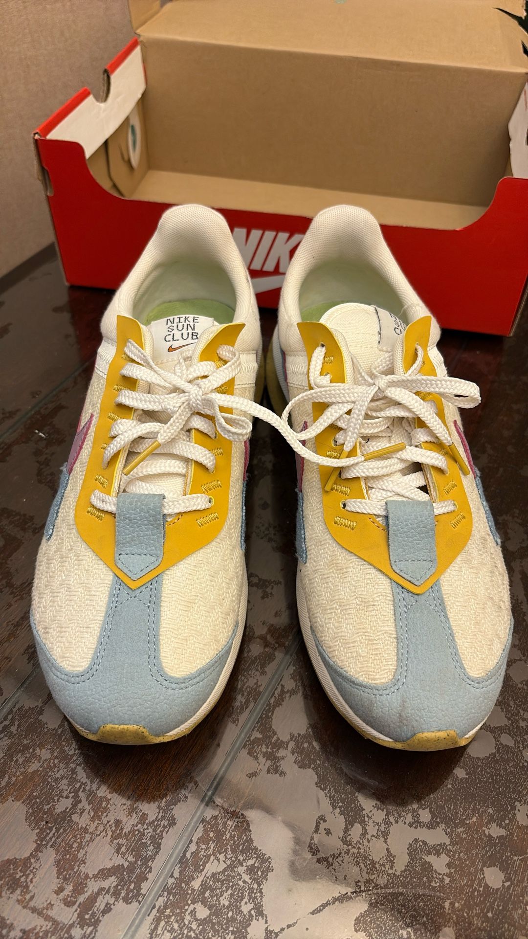 TENIS