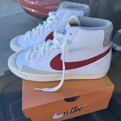Nike Blazzers Men’s 10.5