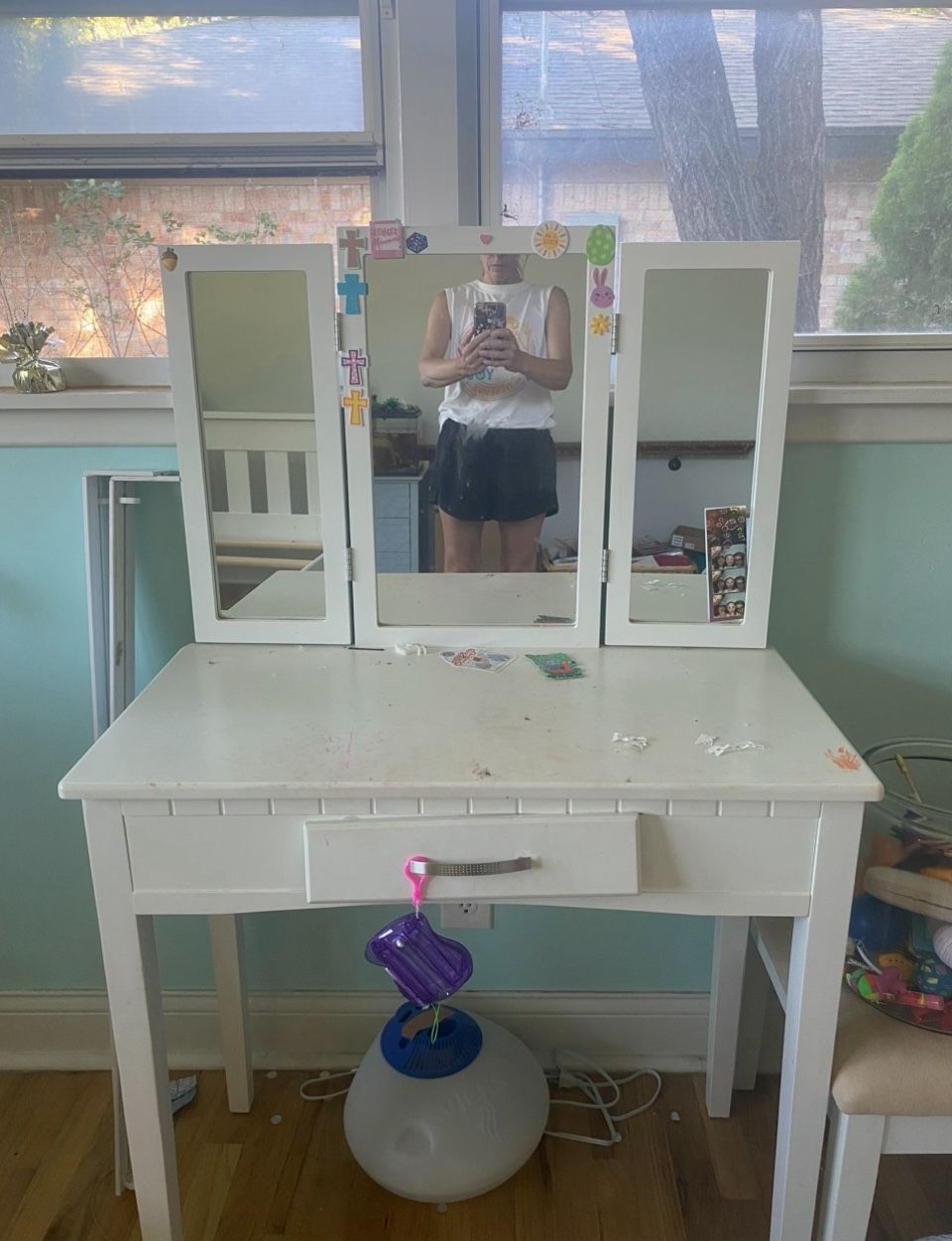 White Children’s Vanity