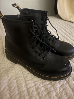 Dr. Martens Black Leather Lace-Up Boots size 5.5 women’s