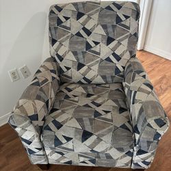 Reclinable Chair