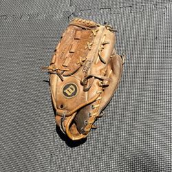 Wilson Baseball Glove $25