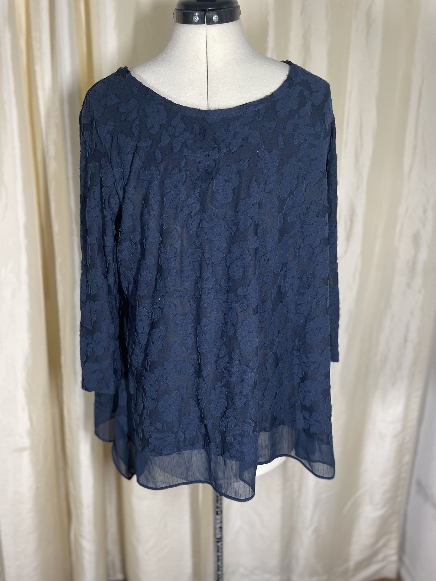 Blouse By Simple Vera Wang XL $5 Pick Up