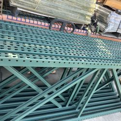 Pallet Rack Uprights 