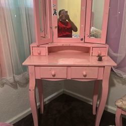 Vanity For Kids 