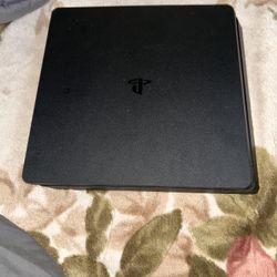 PS4 Slim And Games 