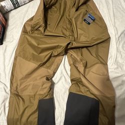 Snowboarding / skiing/ Pants
