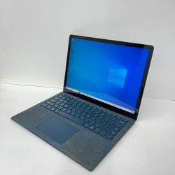 Microsoft Surface Laptop 2 Blue
Core i7 
8GB RAM 
256GB SSD 
TOUCH SCREEN 
MINT CONDITION 
8th Gen.