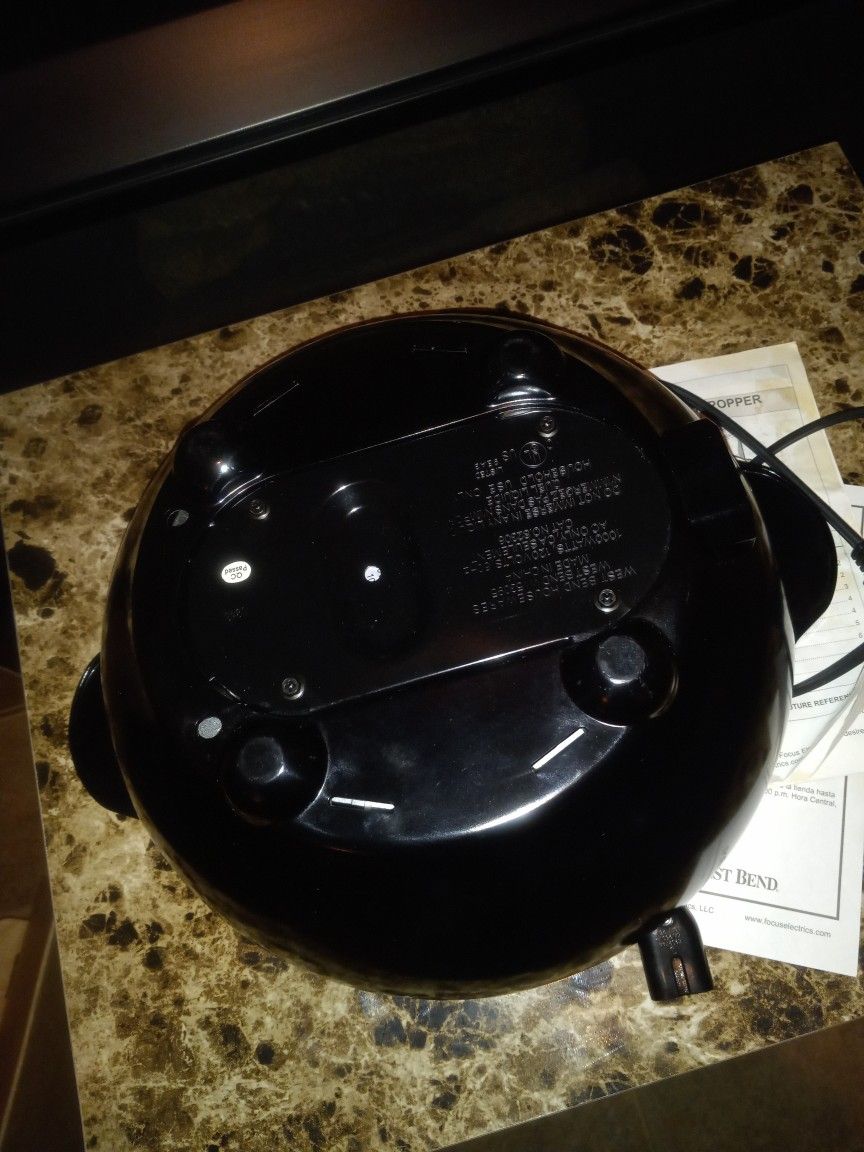 West Bend Stir Crazy Corn Popper