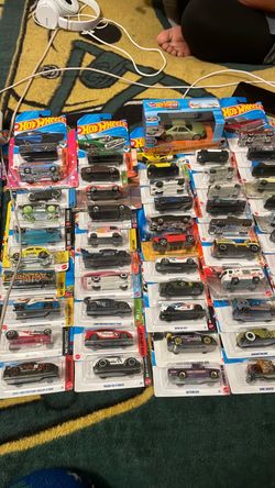 Hot Wheels Die-Cast Car Collection Lot