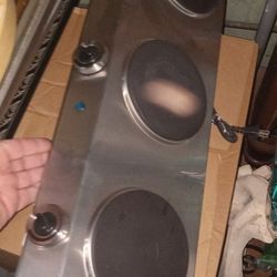 Like New 3 Burner Electric Countertop Set