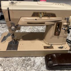 Singer 403 Sewing Machine