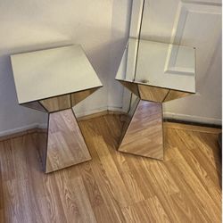 Chic Mirrored Side Tables (Set Of 2)