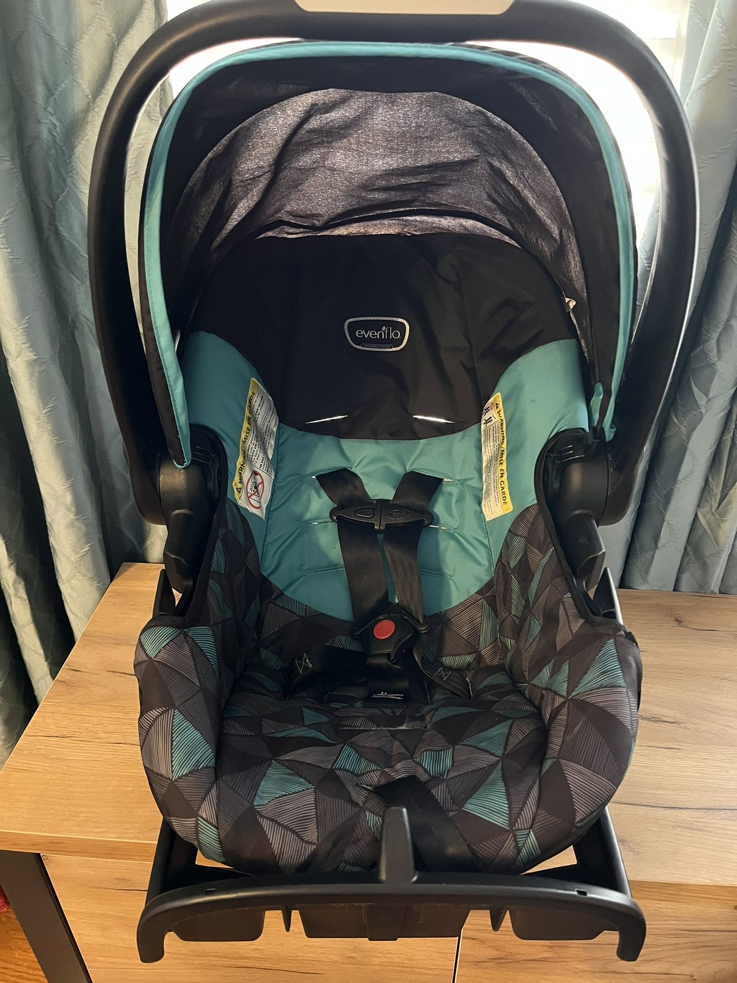 Evenflo Infant Car Seat ! 